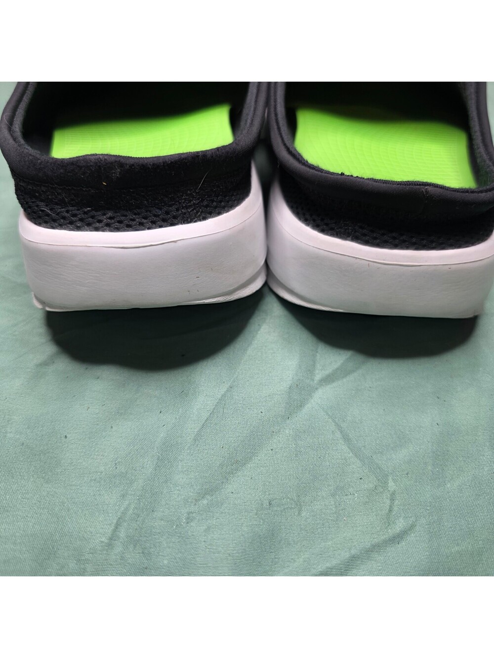 OOFOS OOcoozie Sport Men's Size 14 Black White Mesh Slipper Recovery Mules - Picture 3 of 9